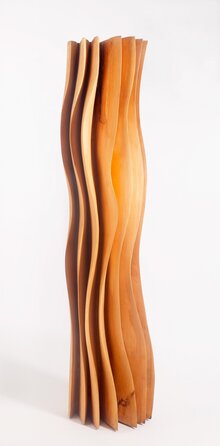 Holzskulpture von Ulrike Gölner