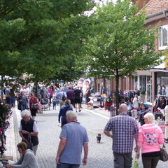 Fußgängerzone Flohmarkt